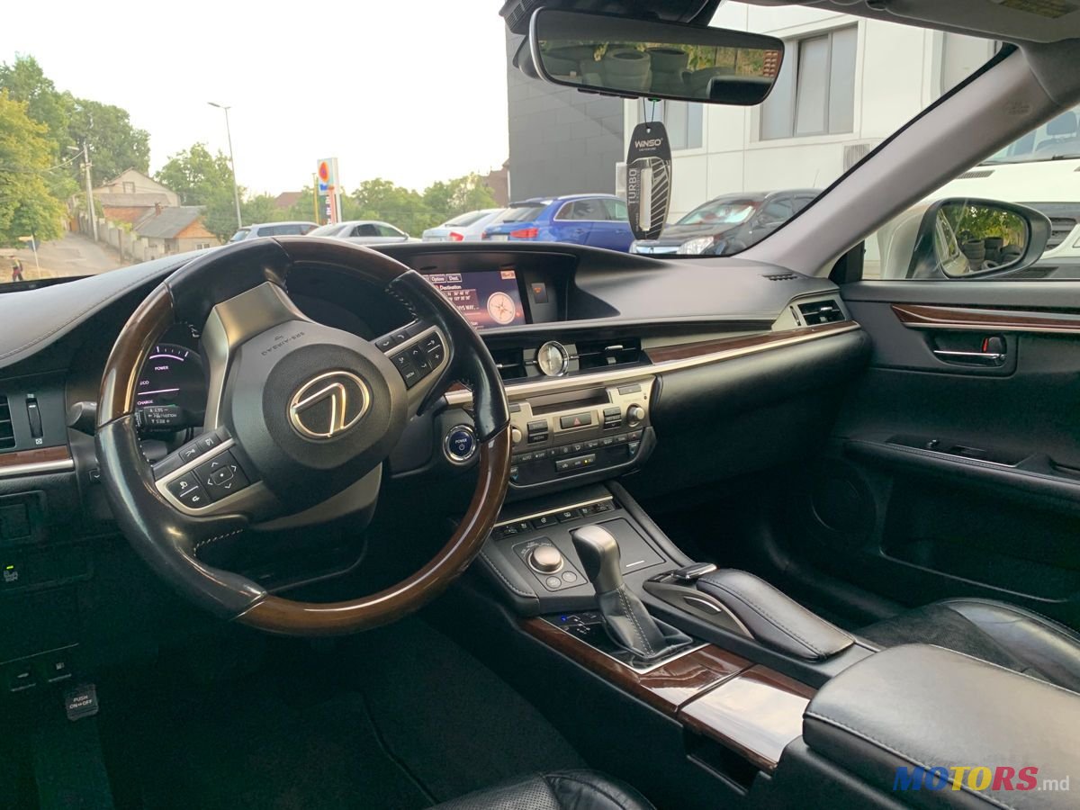 2015' Lexus Es Series photo #6
