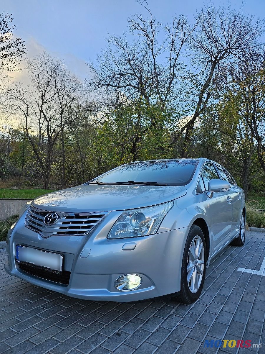 2009' Toyota Avensis photo #1