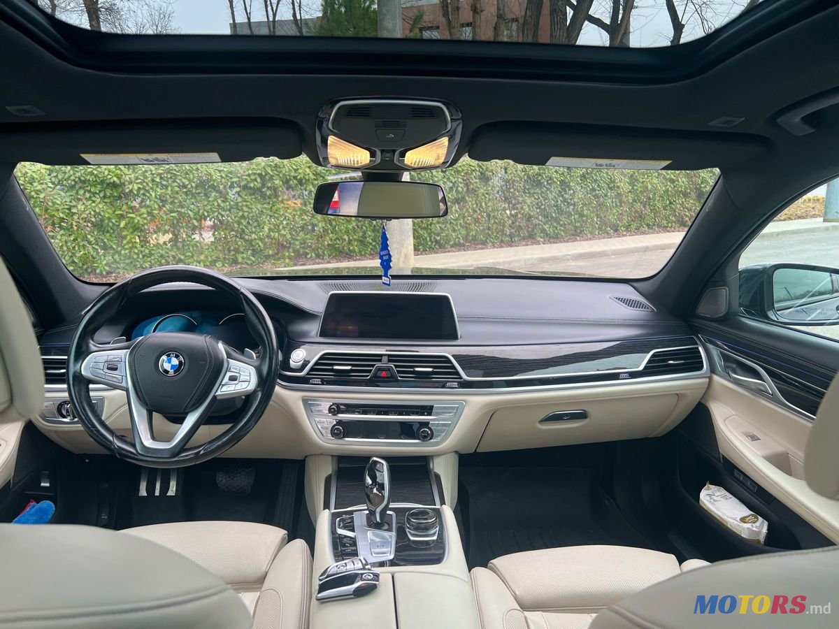 2018' BMW 7 Series photo #5