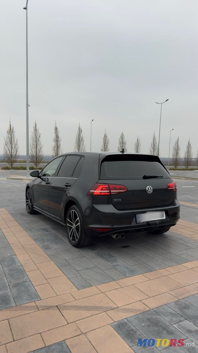 2015' Volkswagen Golf photo #3