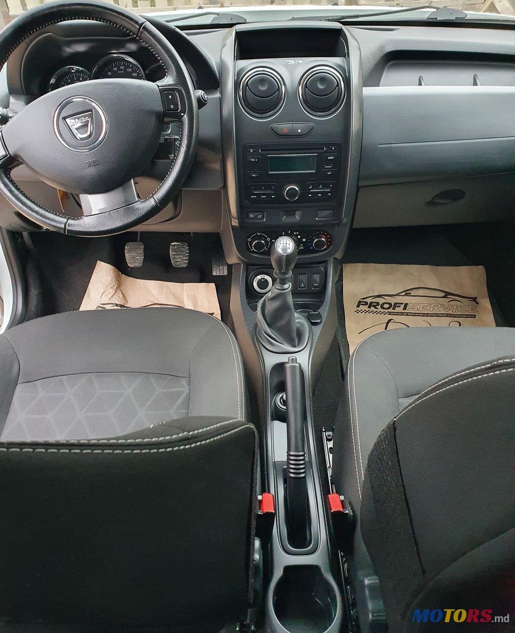 2014' Dacia Duster photo #6