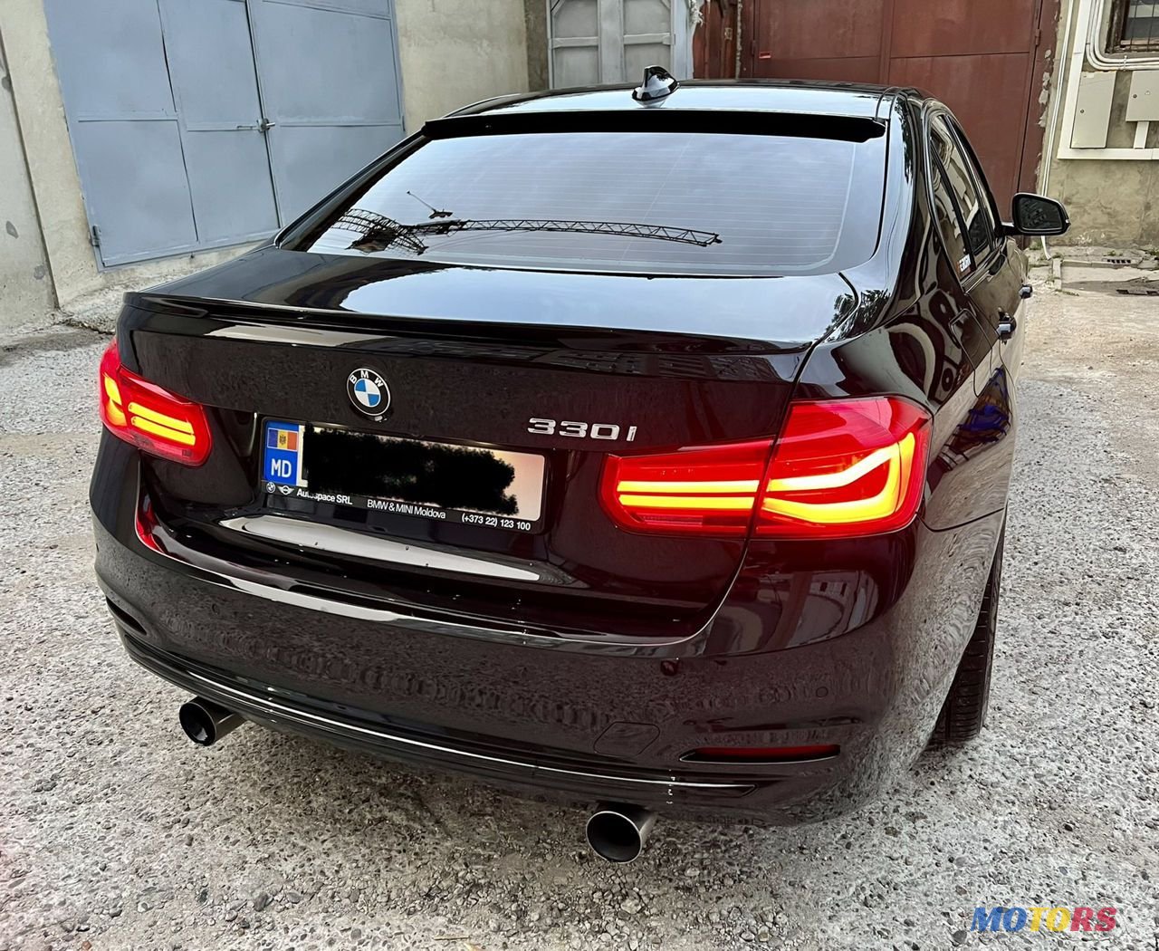 2016' BMW 3 Series photo #4