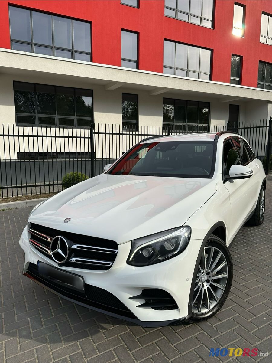 2015' Mercedes-Benz GLC photo #1