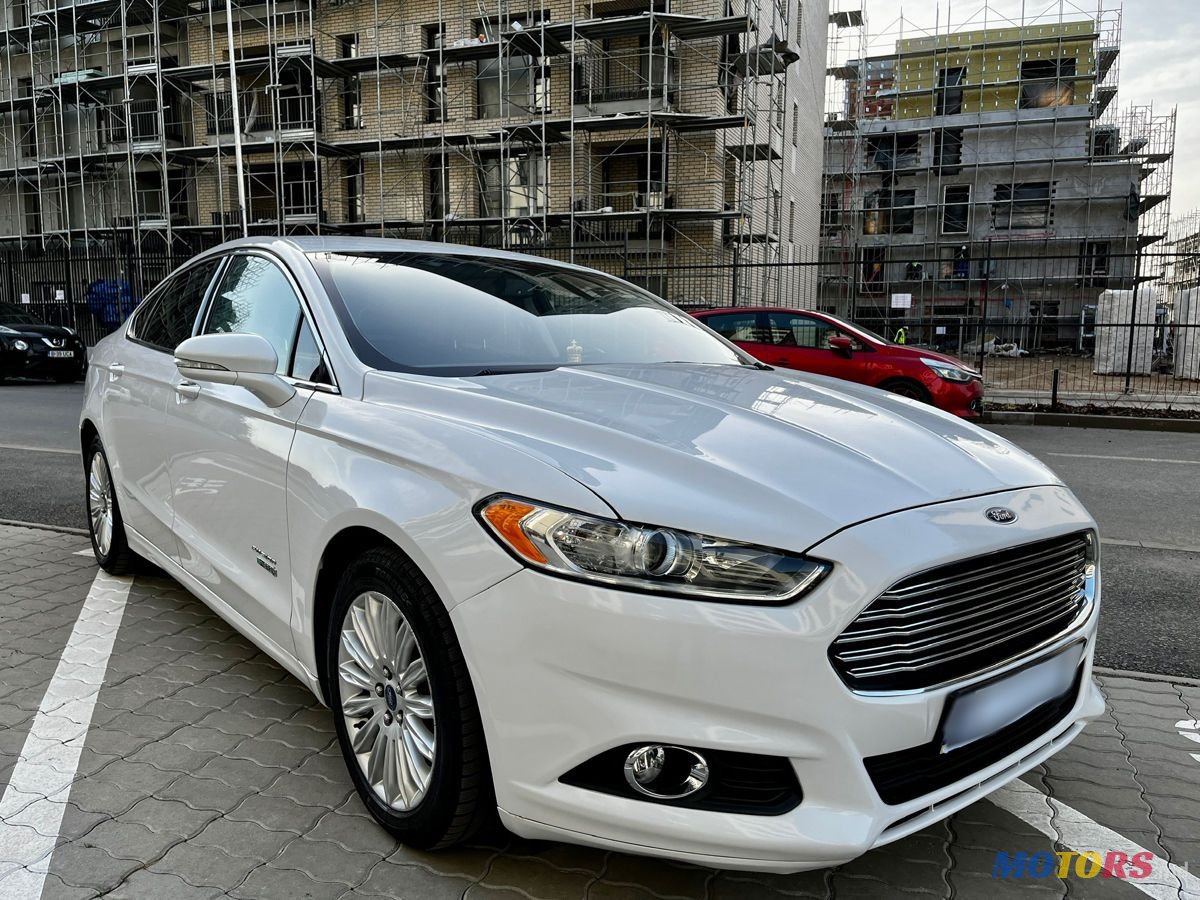2016' Ford Fusion photo #2