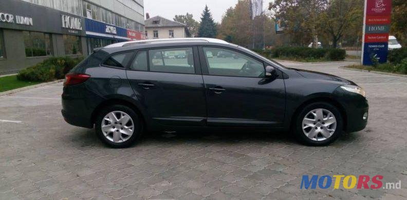 2014' Renault Megane photo #2