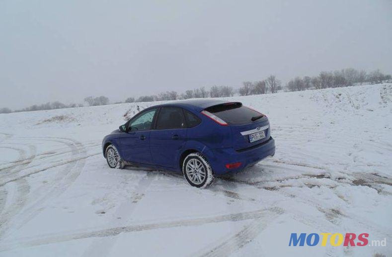 2008' Ford Focus photo #2