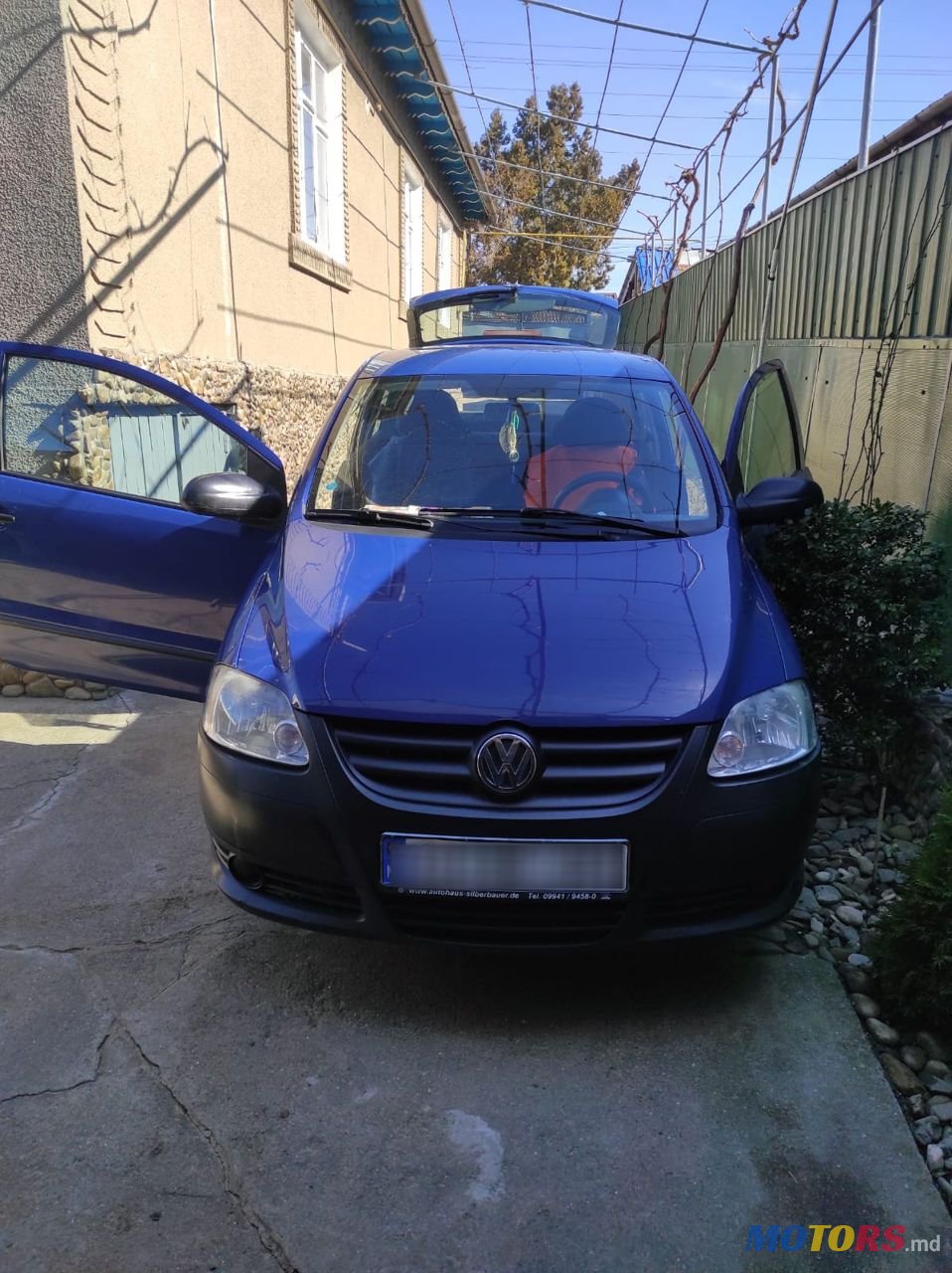 2006' Volkswagen Fox photo #1