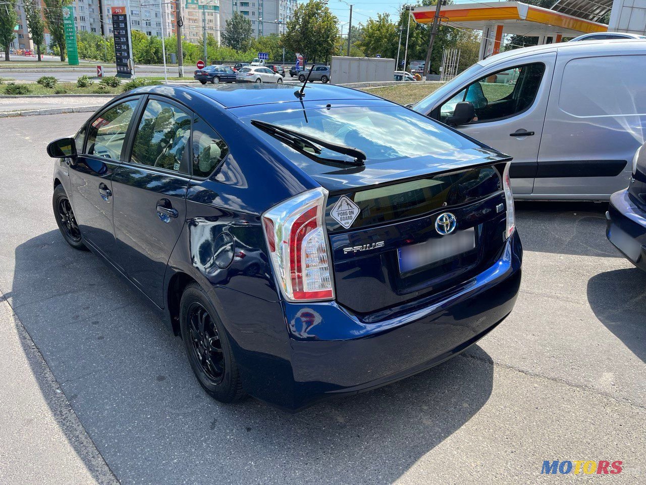 2012' Toyota Prius photo #4