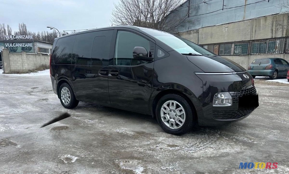 2023' Hyundai Staria photo #4