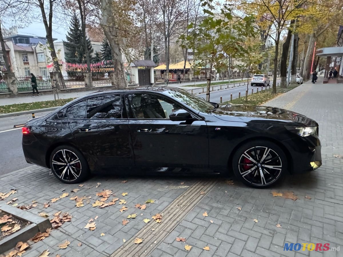 2024' BMW 5 Series photo #1