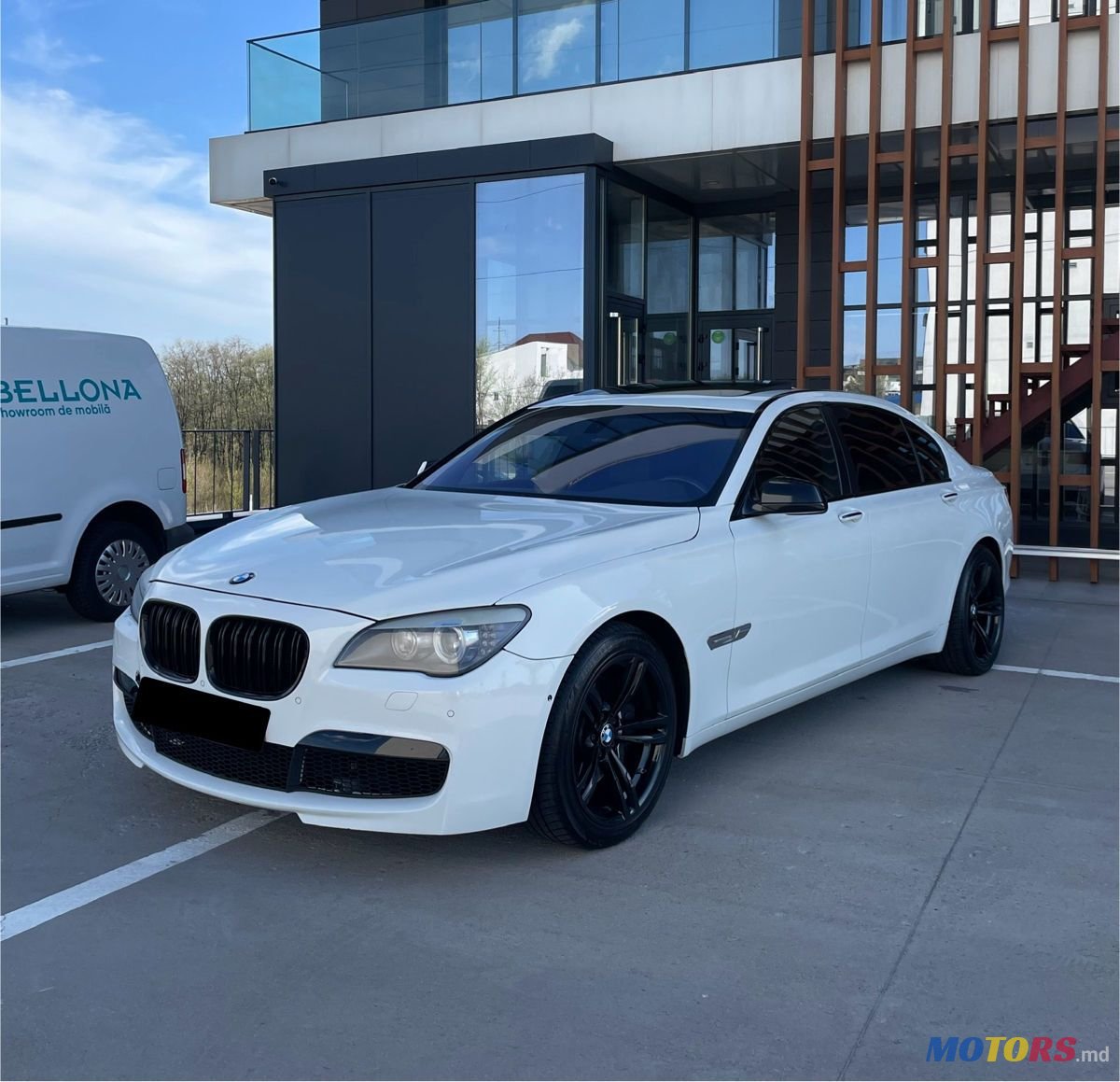 2011' BMW 7 Series photo #1