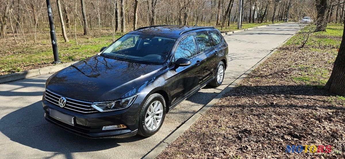 2019' Volkswagen Passat photo #4