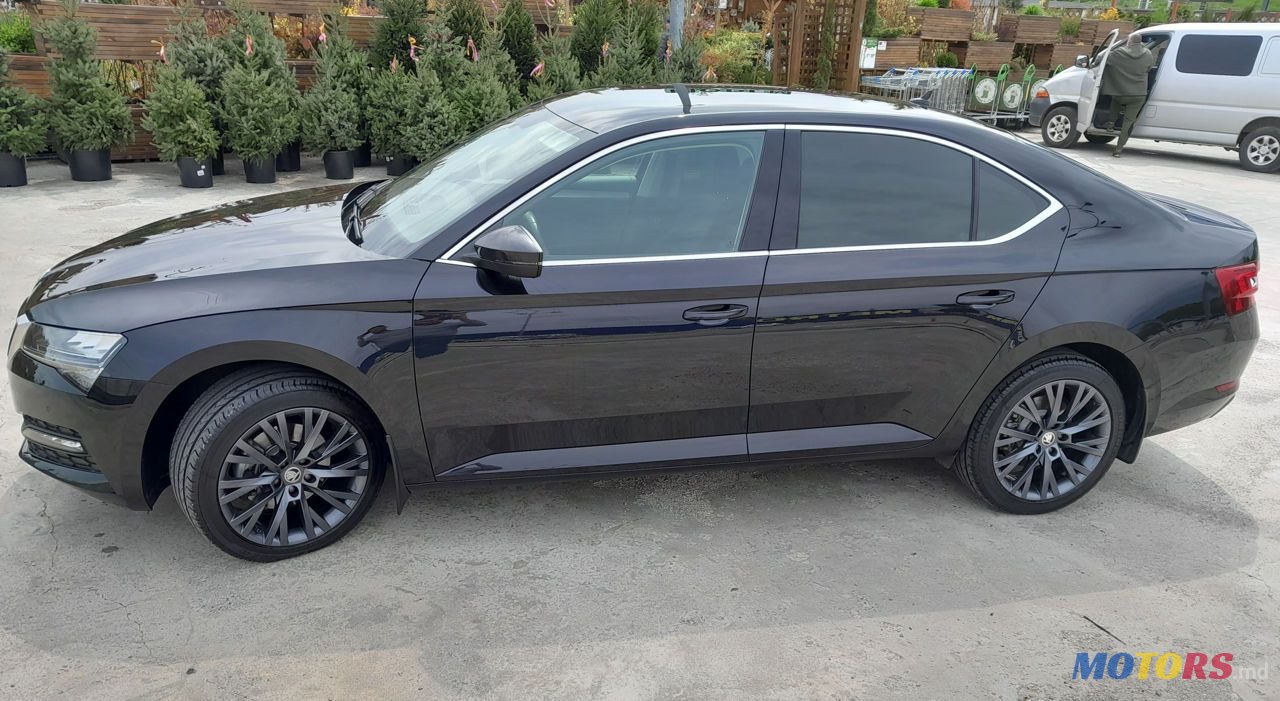 2021' Skoda Superb photo #3