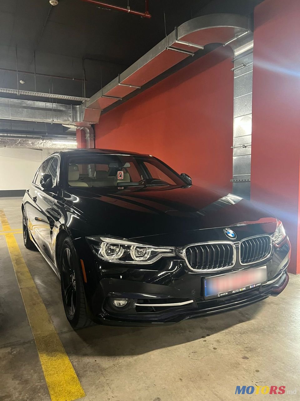 2015' BMW 3 Series photo #2