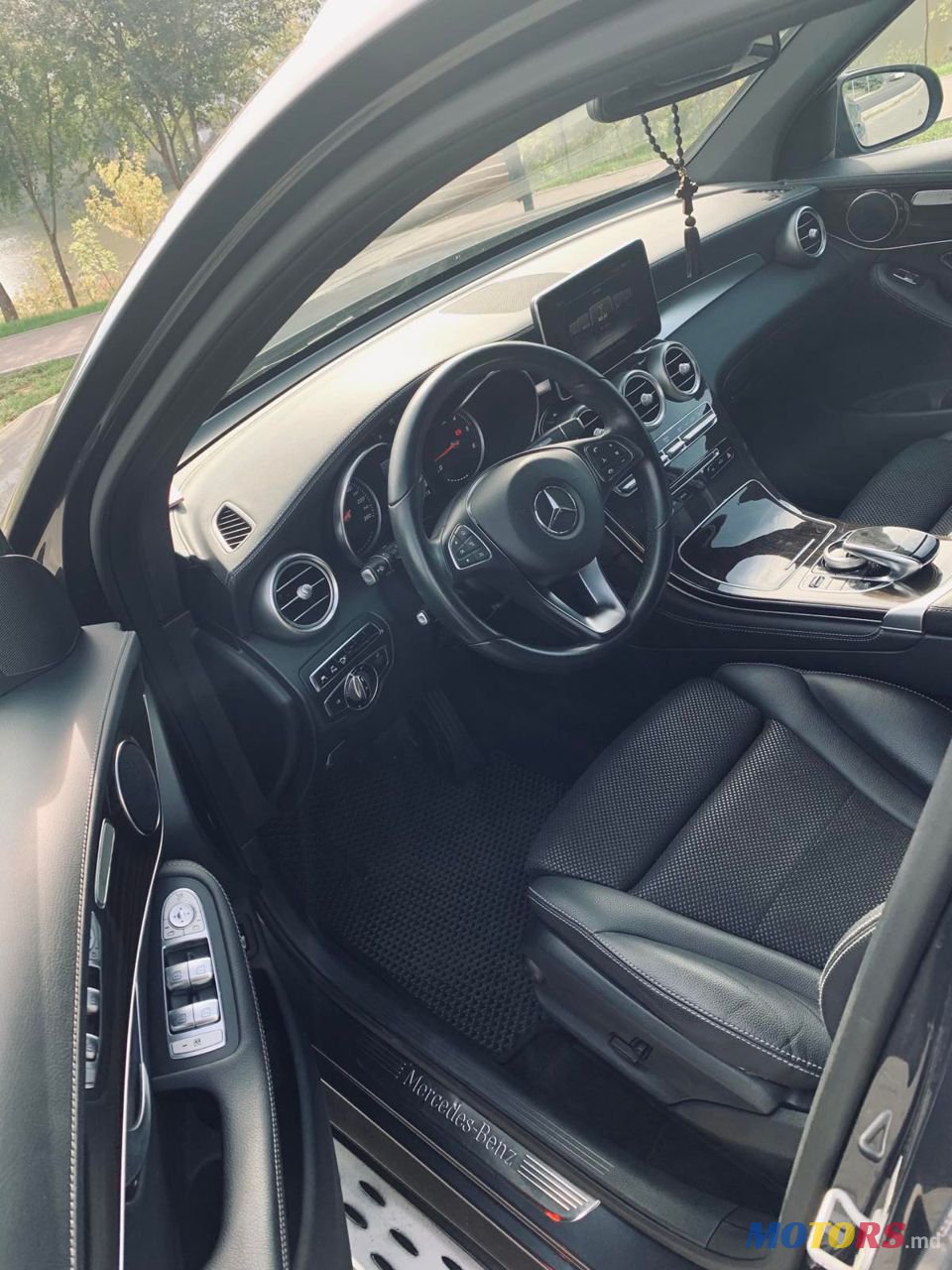 2016' Mercedes-Benz Glc photo #1