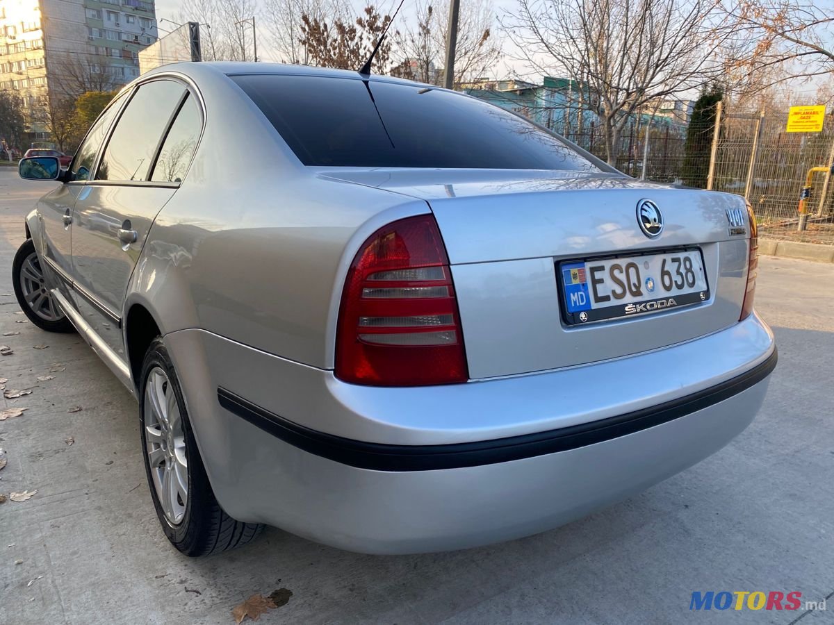 2004' Skoda Superb photo #2
