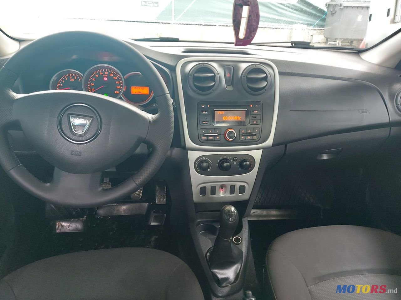 2016' Dacia Logan photo #6