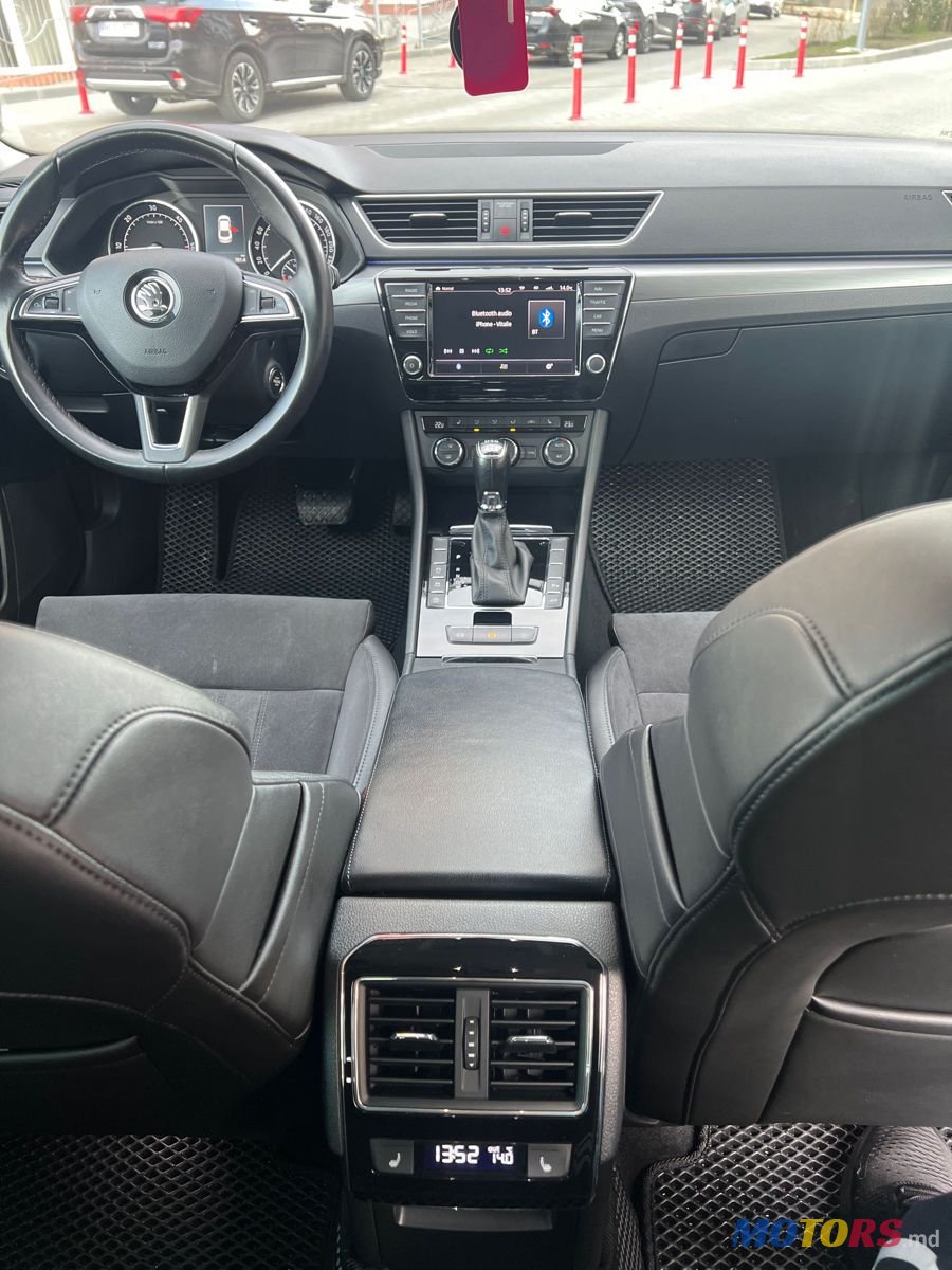 2016' Skoda Superb photo #5