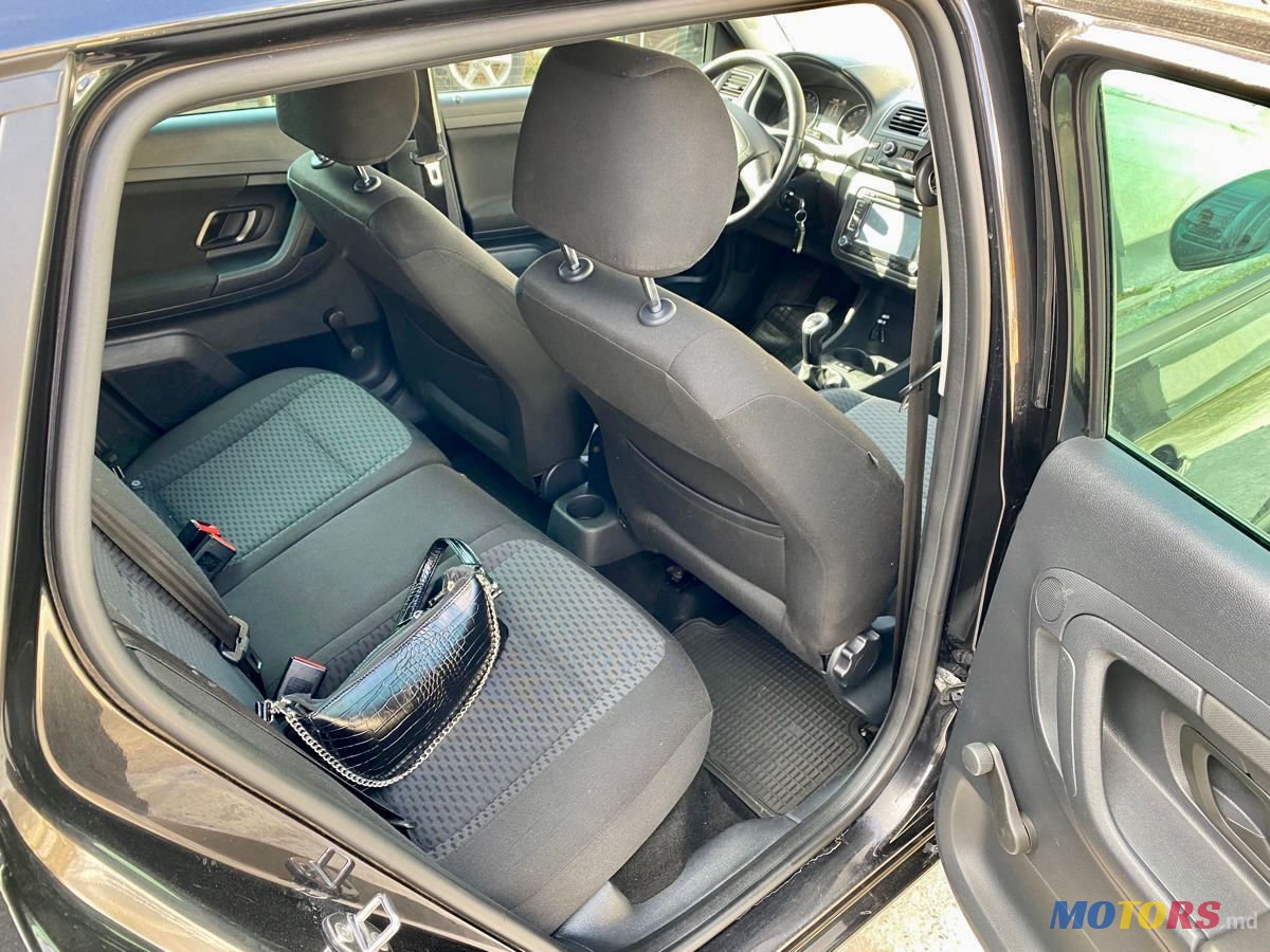 2012' Skoda Fabia photo #4