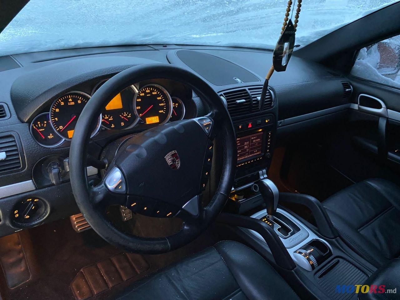 2008' Porsche Cayenne photo #3