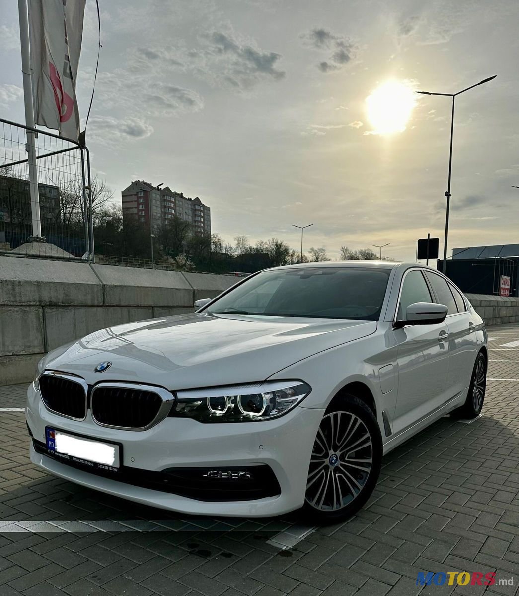 2018' BMW 5 Series photo #3