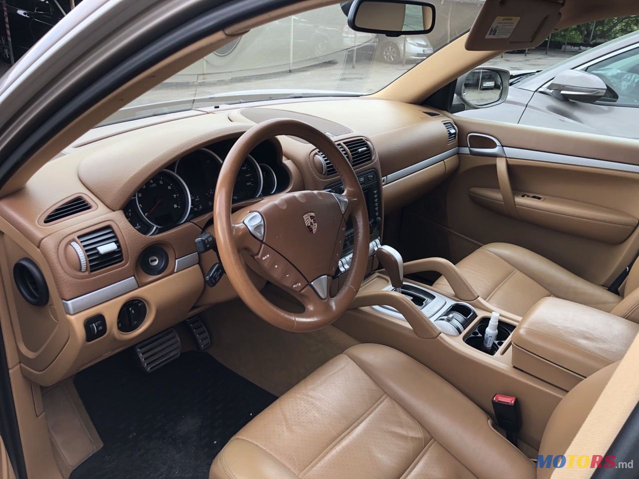 2008' Porsche Cayenne photo #5