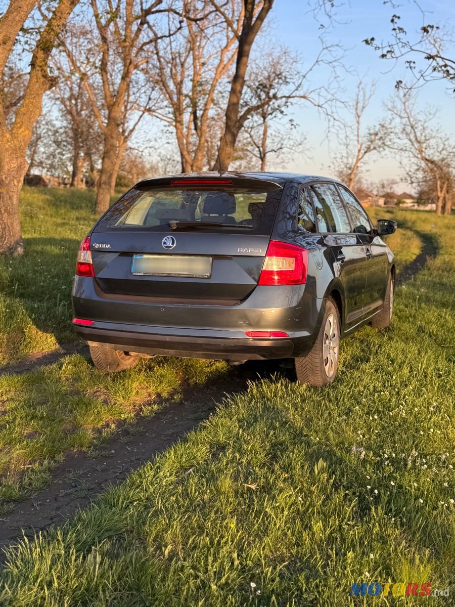 2015' Skoda Rapid photo #6