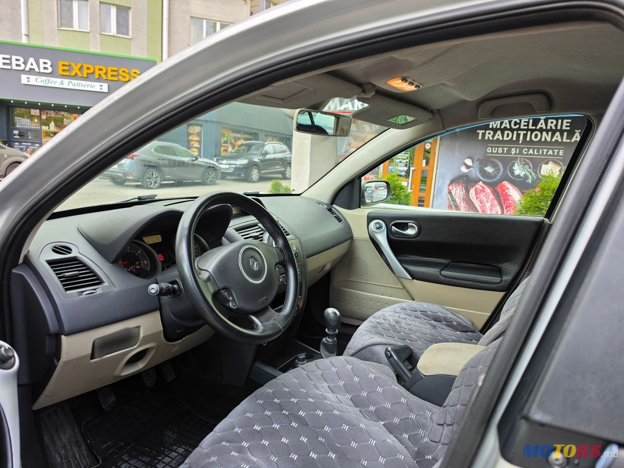 2007' Renault Megane photo #6