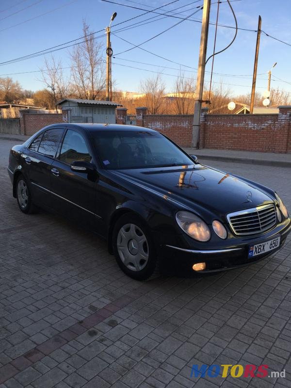 2004' Mercedes-Benz E-Class photo #4