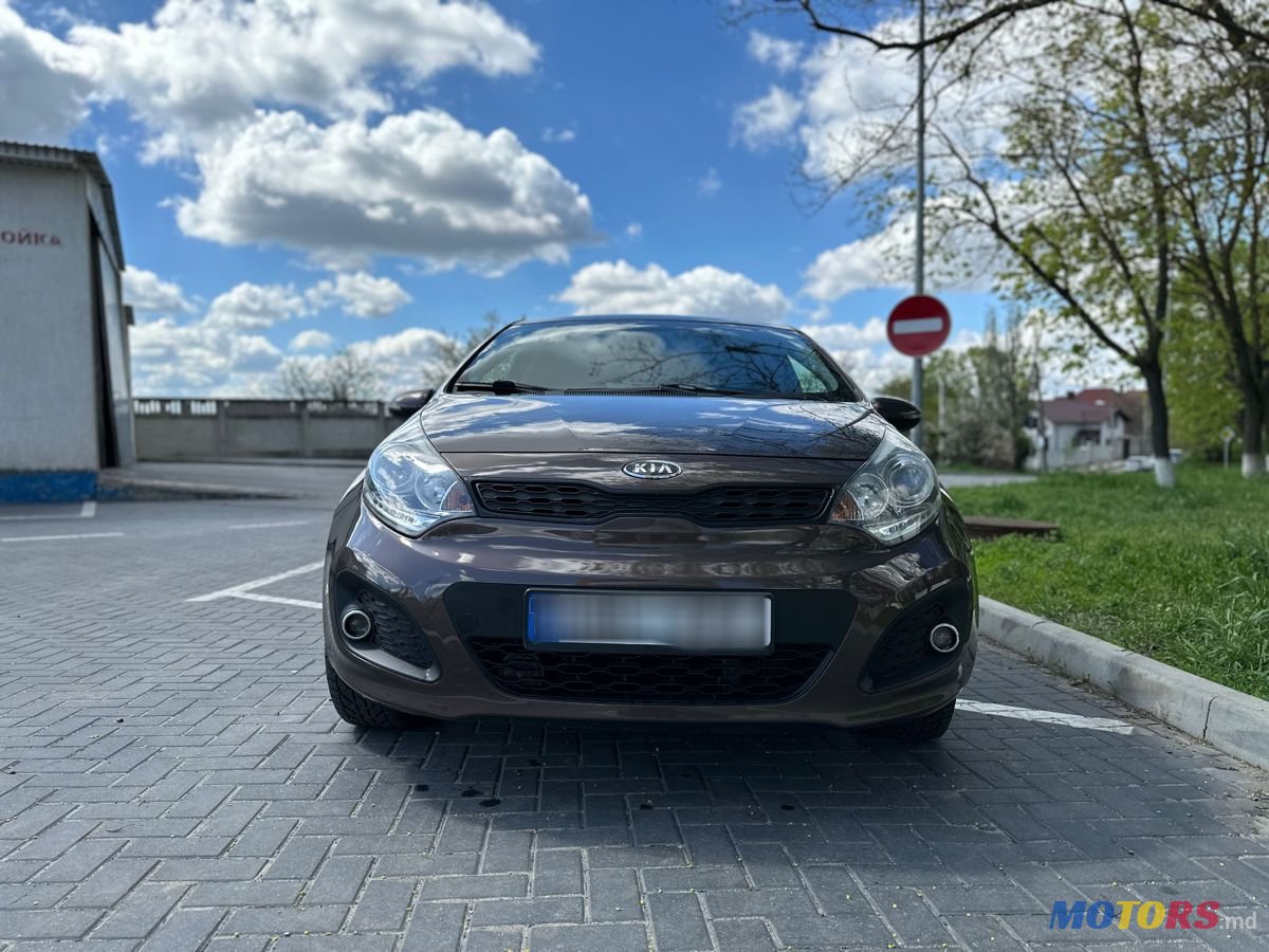 2011' Kia Rio photo #2