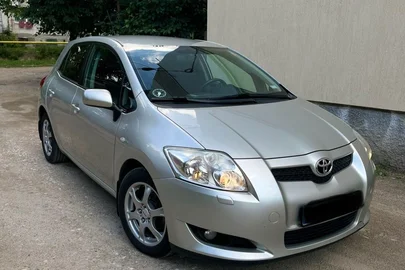 2008' Toyota Auris