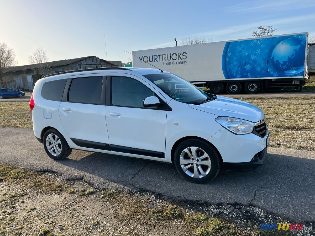 2012' Dacia Lodgy photo #4