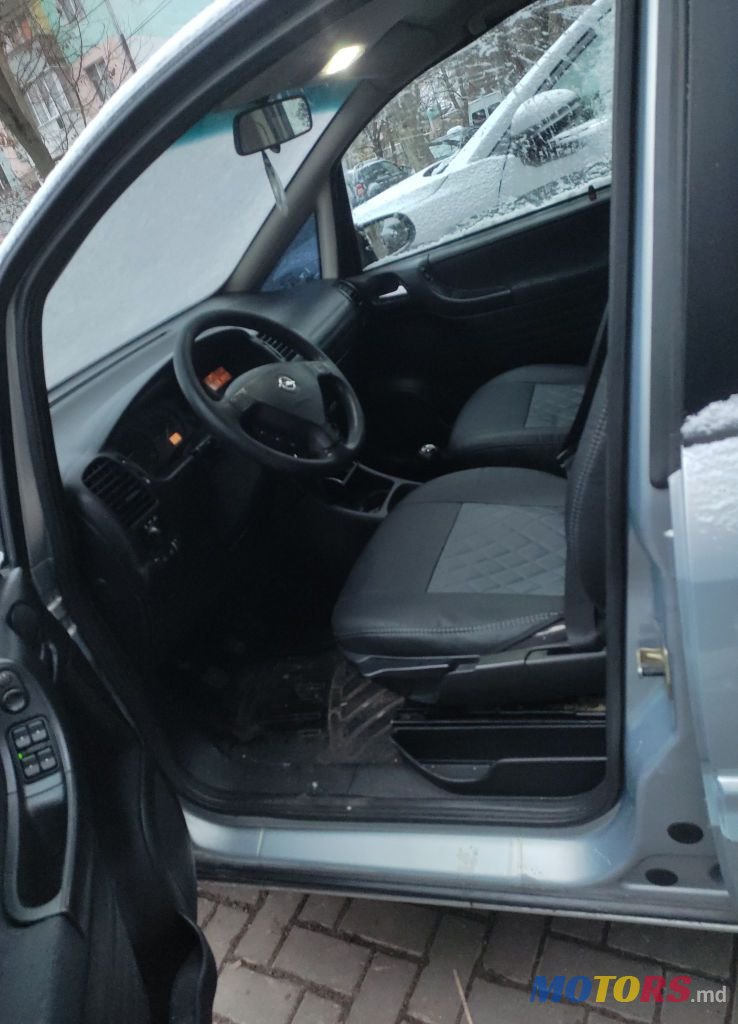 2001' Opel Zafira photo #5