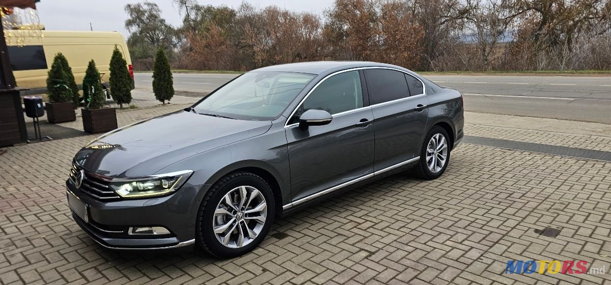 2016' Volkswagen Passat photo #1