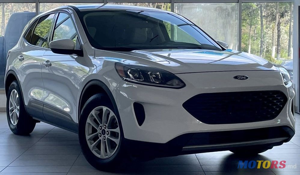 2019' Ford Escape photo #2