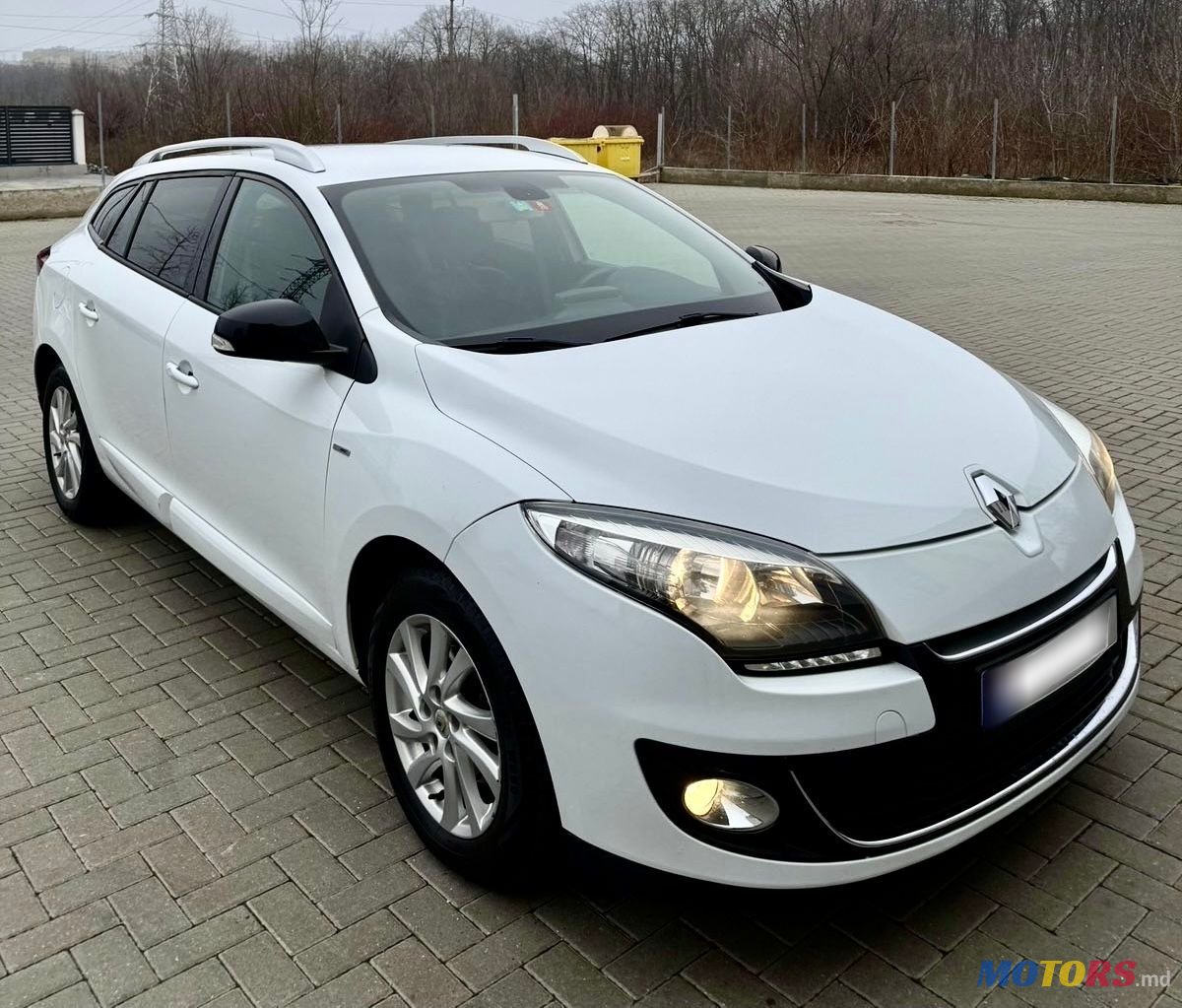 2012' Renault Megane photo #1