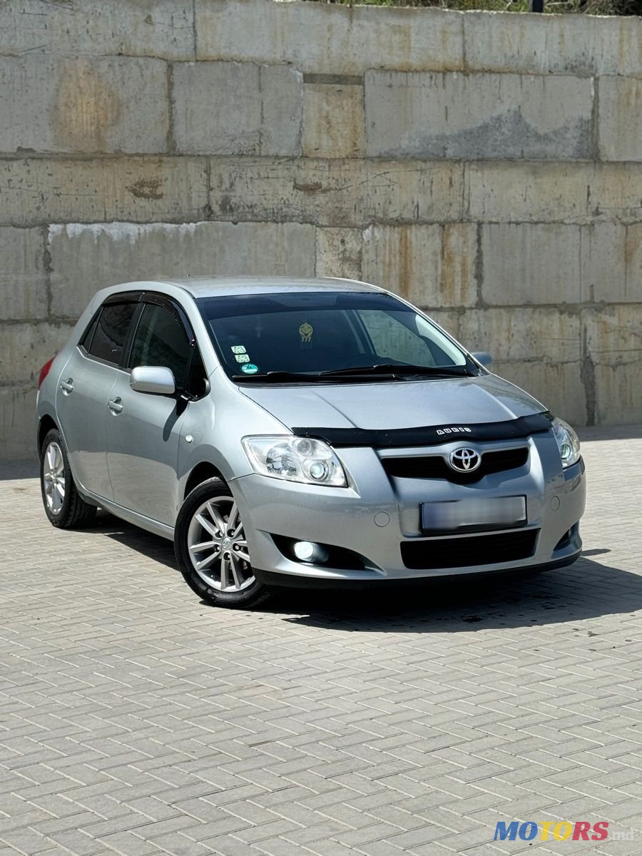 2009' Toyota Auris photo #1