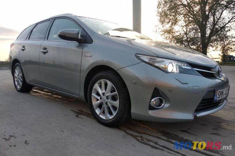 2014' Toyota Auris photo #1