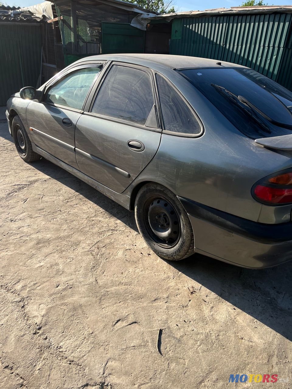 2001' Renault Laguna photo #3