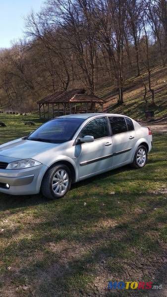 2004' Renault Megane photo #3