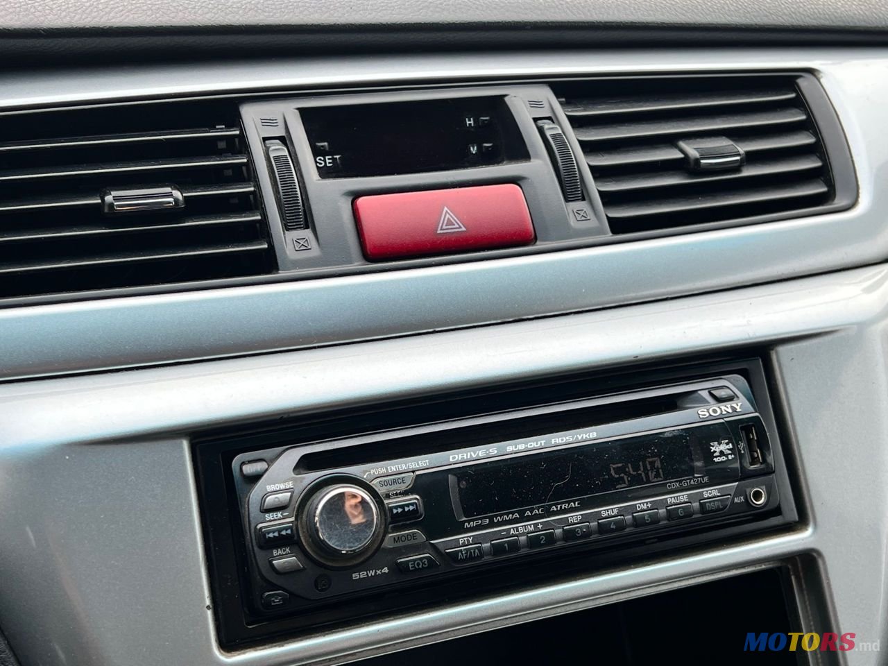 2006' Mitsubishi Lancer photo #3