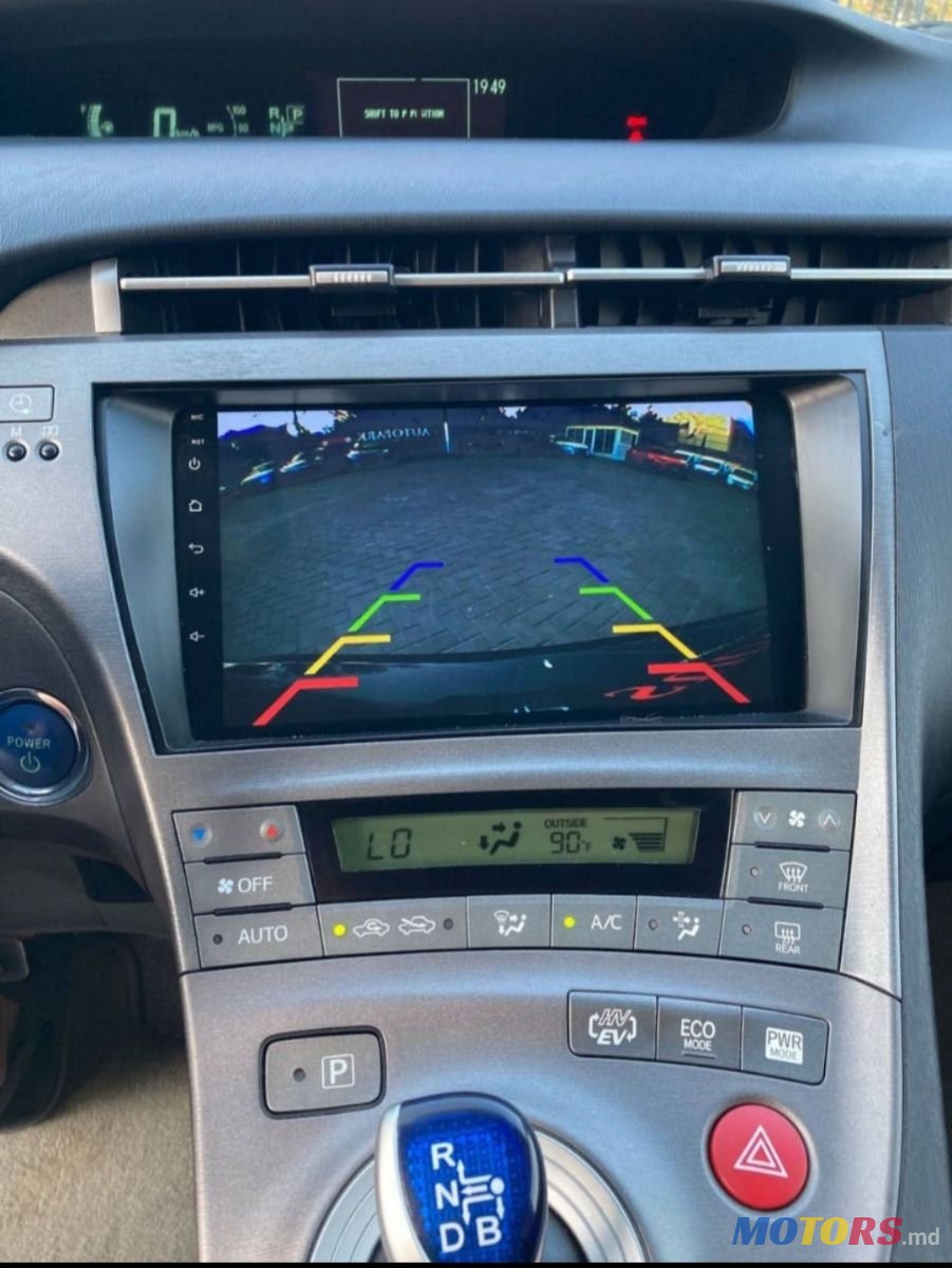 2013' Toyota Prius photo #6