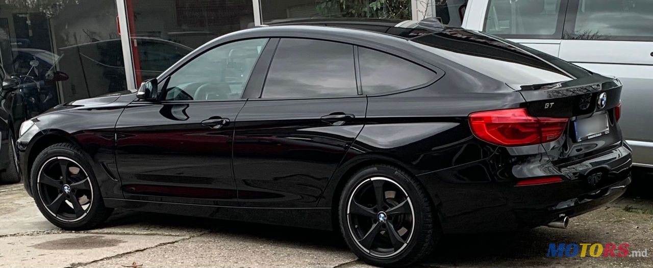 2016' BMW 3 Series Gran Turismo photo #4