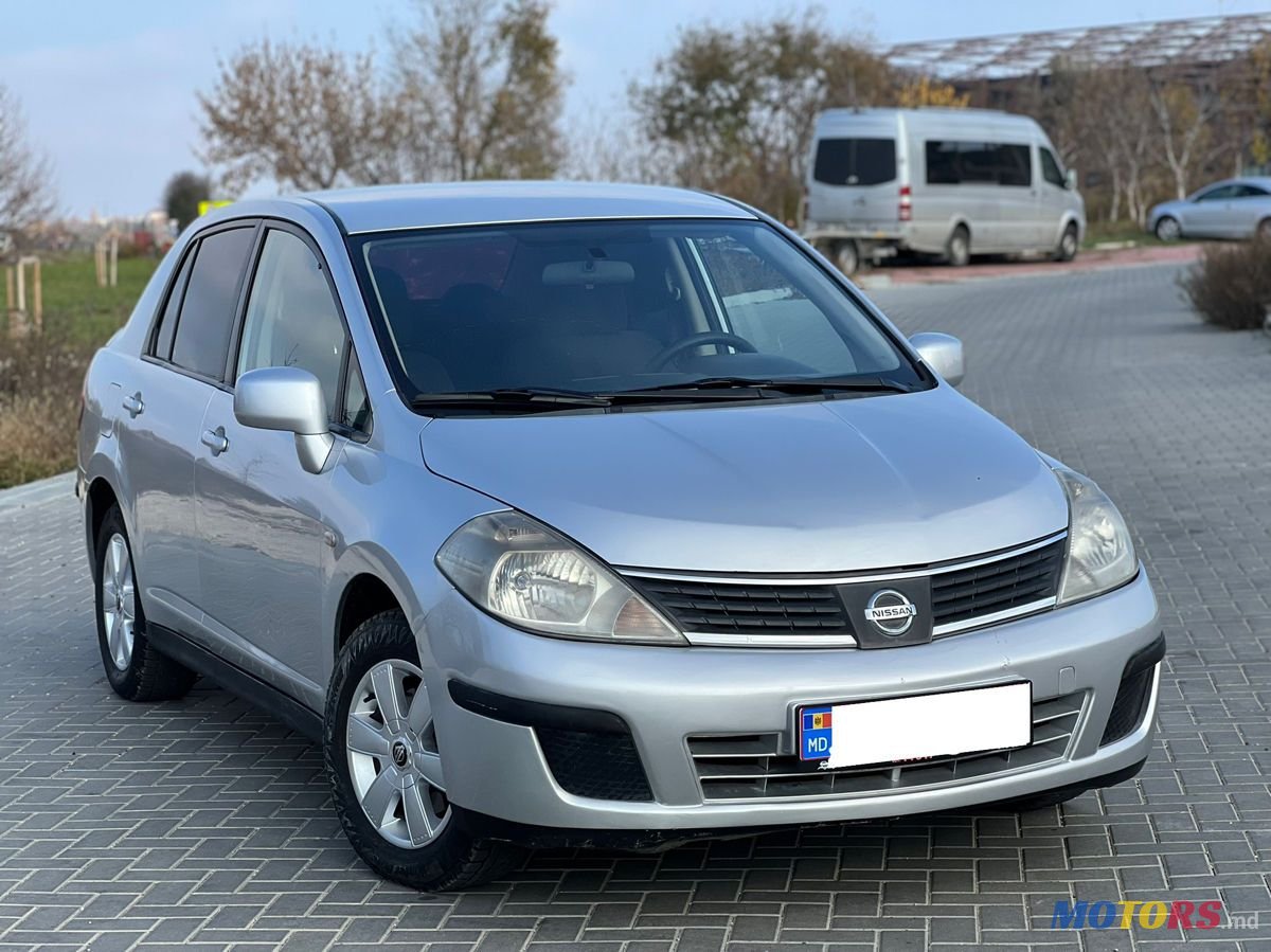 2007' Nissan Tiida photo #1