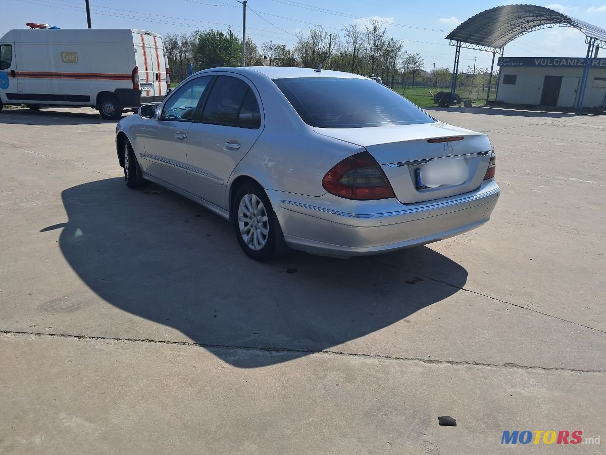 2007' Mercedes-Benz E-Class photo #3