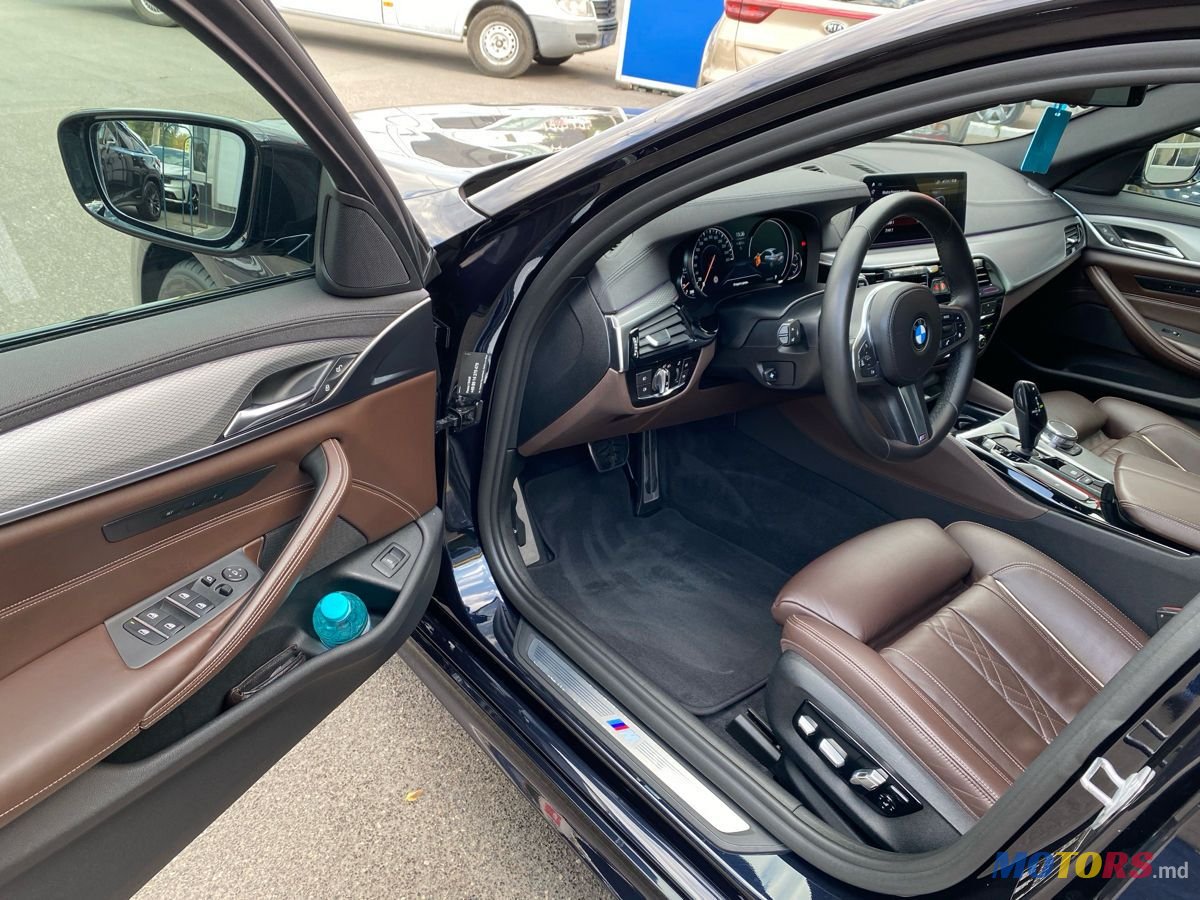 2018' BMW 5 Series photo #6