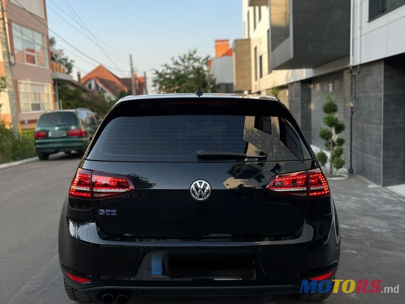 2015' Volkswagen Golf photo #6