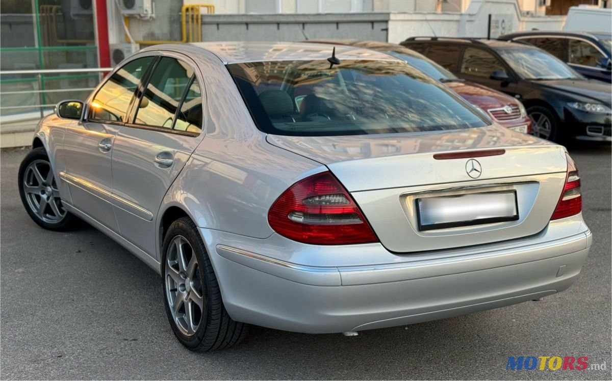 2003' Mercedes-Benz E-Class photo #3