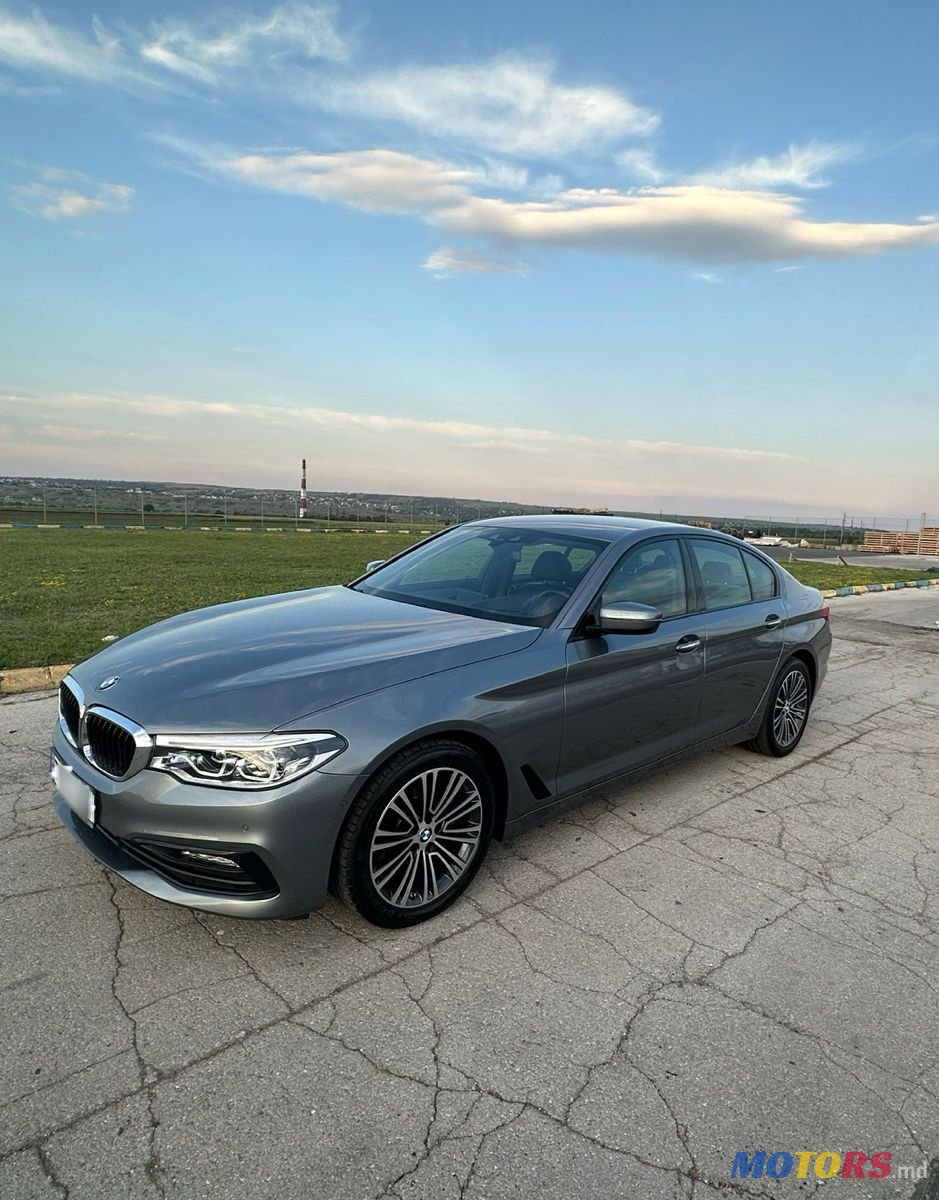 2017' BMW 5 Series photo #2