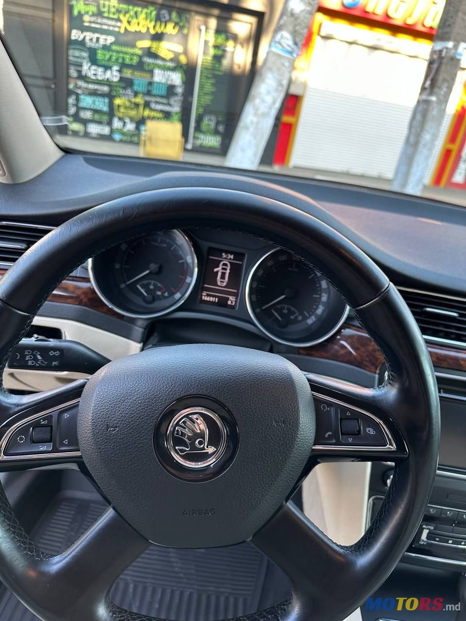 2014' Skoda Superb photo #2